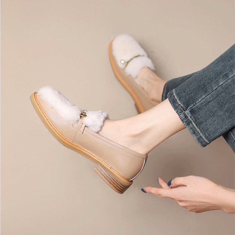 Women's Beige Loafers with White Fur Trim